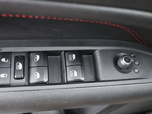 Used 2025 Jeep Compass Trailhawk AWD/4WD image 20