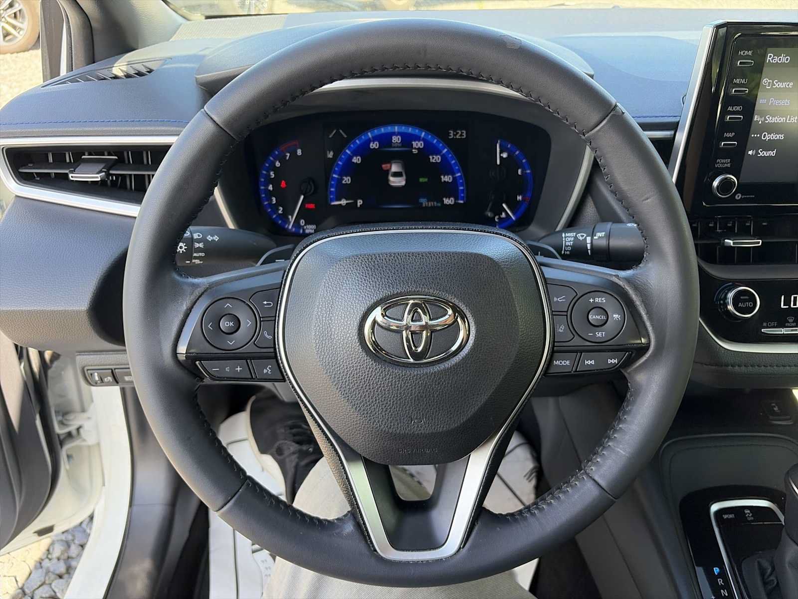 Used 2020 Toyota Corolla XSE FWD image 11