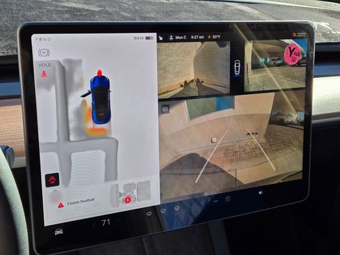 Used 2024 Tesla Model Y Long Range image 11