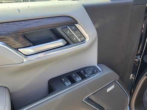 New 2026 GMC Sierra 1500 SLT w/ SLT Premium Plus Package image 15