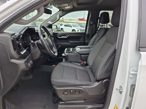 Certified 2025 Chevrolet Silverado 1500 LT image 11
