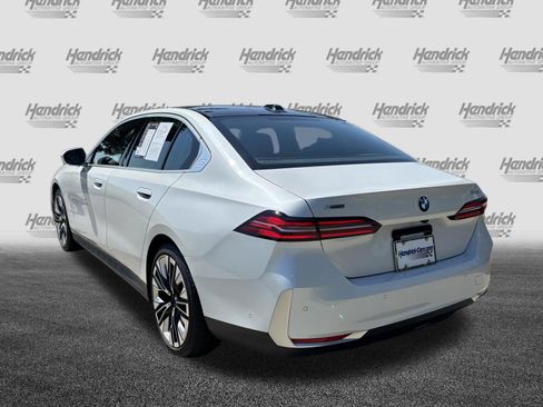 Certified 2026 BMW 540i xDrive AWD/4WD image 8