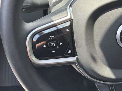 Certified 2026 Volvo XC60 B5 Plus AWD/4WD image 19