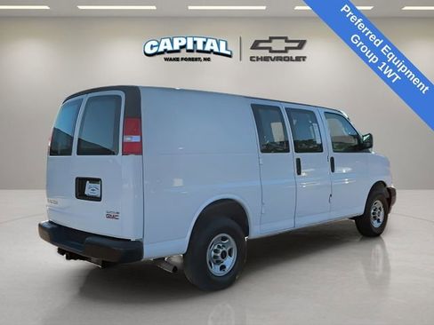Used 2023 GMC Savana 2500 w/ Driver Convenience Package RWD image 5