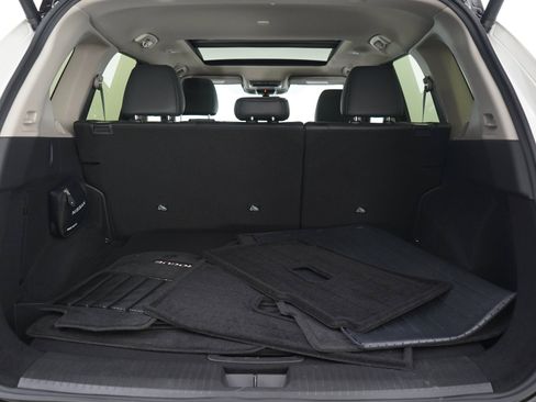 Used 2023 Nissan Rogue SV w/ SV Premium B Package AWD/4WD image 9