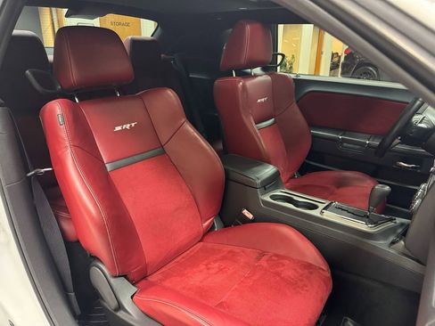 Used 2013 Dodge Challenger SRT8 w/ Harman Kardon Audio Group image 20