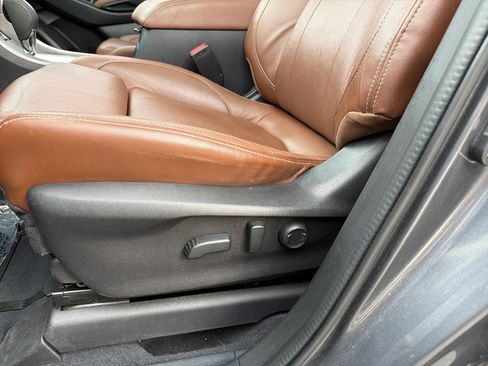 Used 2022 Subaru Ascent Touring w/ Popular Package #2A image 12