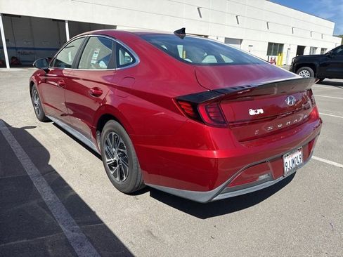 Used 2023 Hyundai Sonata Blue image 3