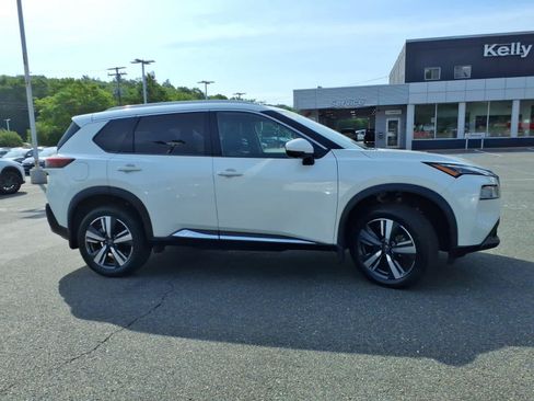Used 2023 Nissan Rogue SL AWD/4WD image 4