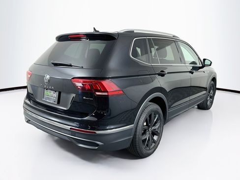 Used 2024 Volkswagen Tiguan SE AWD/4WD image 9