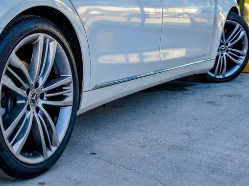 Used 2018 Mercedes-Benz S 560 Sedan image 40