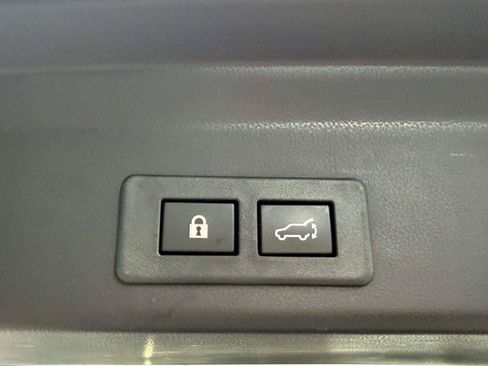 Used 2024 Subaru Ascent Onyx Edition AWD/4WD image 8