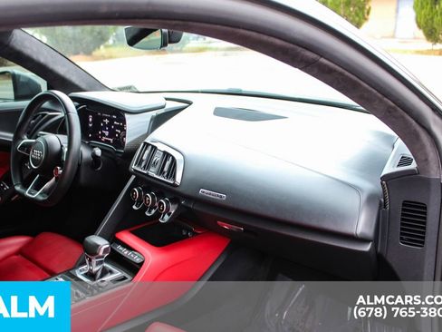 Used 2020 Audi R8 V10 w/ Carbon Interior Package AWD/4WD image 28