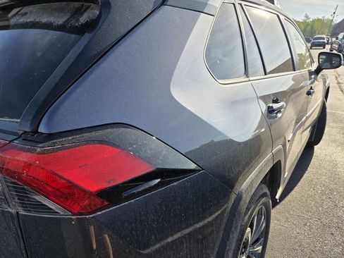 Used 2023 Toyota RAV4 XLE Premium image 8