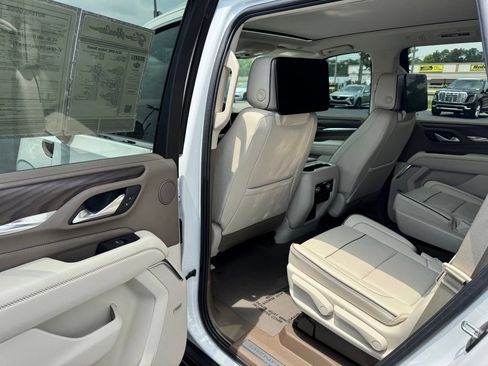 Used 2024 GMC Yukon Denali AWD/4WD image 40