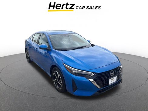 Used 2025 Nissan Sentra SV image 1