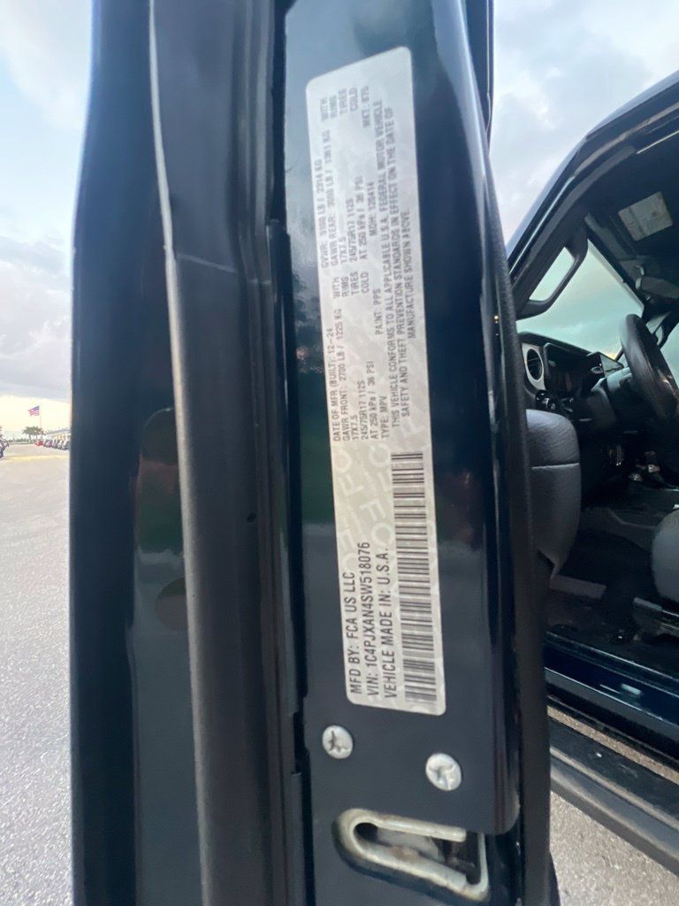 Certified 2025 Jeep Wrangler Sport AWD/4WD image 29