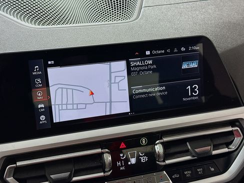 Used 2019 BMW 330i xDrive Sedan w/ M Sport Package image 18