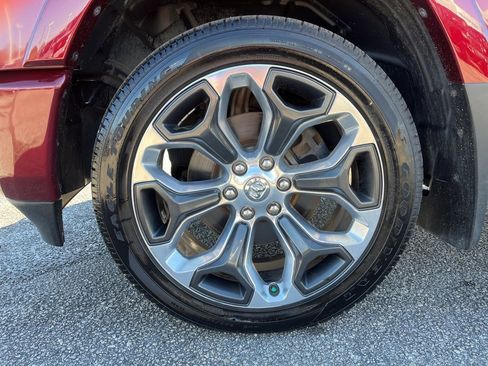 Used 2019 RAM 1500 Limited image 9