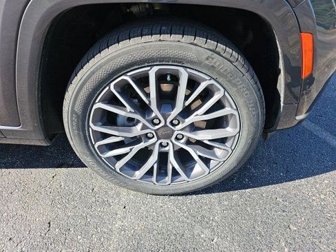 Used 2024 Jeep Grand Cherokee L Summit image 9