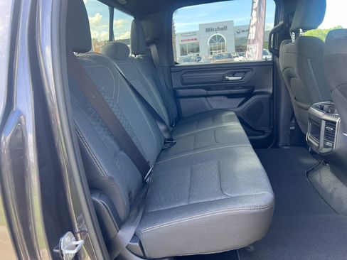 New 2026 RAM 1500 Express AWD/4WD image 13