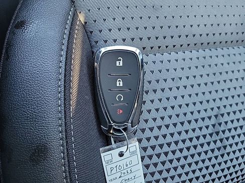 Used 2025 Chevrolet Trax LT w/ LT Convenience Package image 23