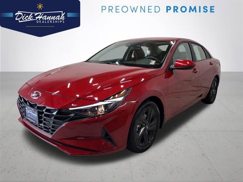 Used 2023 Hyundai Elantra Blue image 1