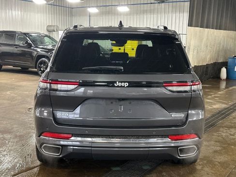 Used 2024 Jeep Grand Cherokee Overland image 38