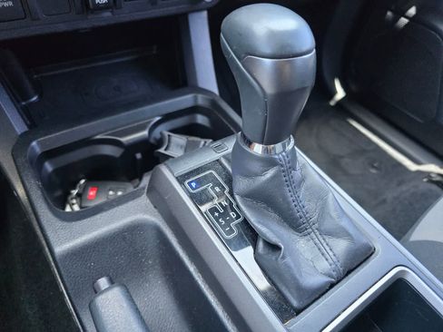 Used 2020 Toyota Tacoma TRD Sport RWD image 17