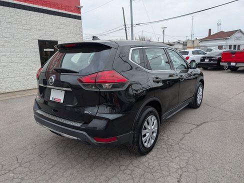Used 2017 Nissan Rogue S image 6