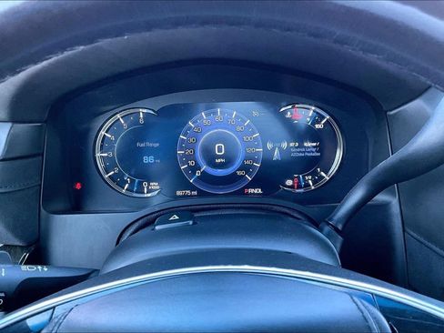 Certified 2019 Cadillac Escalade Platinum AWD/4WD image 13