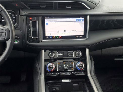 Used 2021 GMC Yukon Denali w/ Denali Ultimate Package image 32