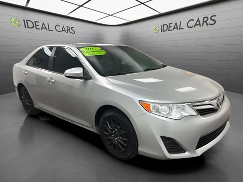Used 2012 Toyota Camry LE FWD image 3
