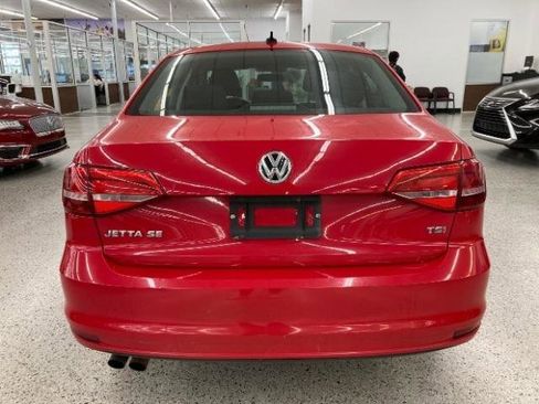 Used 2015 Volkswagen Jetta SE image 5