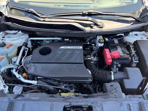 Used 2023 Nissan Rogue SV AWD/4WD image 12