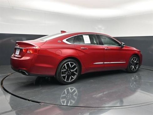Used 2015 Chevrolet Impala LTZ FWD image 5