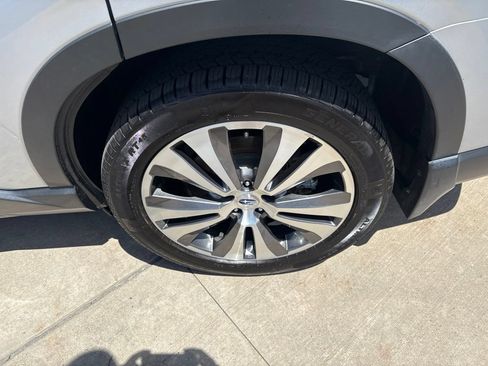 Used 2022 Subaru Ascent Touring AWD/4WD image 14