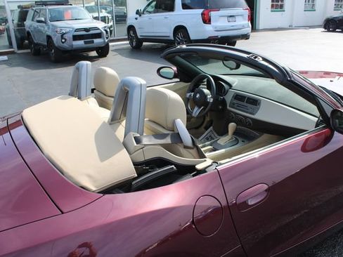 Used 2004 BMW Z4 2.5i RWD image 27