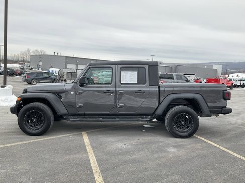 Used 2021 Jeep Gladiator Sport w/ Trailer Tow Package image 28