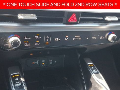 Used 2024 Kia Sorento S w/ Panoramic Sunroof Package AWD/4WD image 16