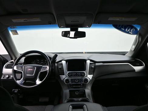 Used 2020 GMC Yukon SLE image 25