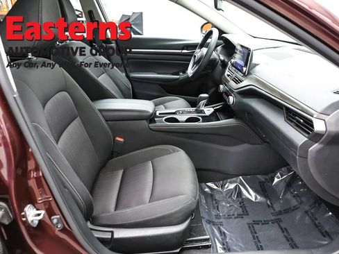 Used 2023 Nissan Altima 2.5 SV FWD image 24