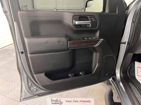 Used 2019 Chevrolet Silverado 1500 RST w/ All-Star Edition AWD/4WD image 28