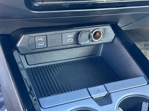 Used 2025 Toyota Prius image 31