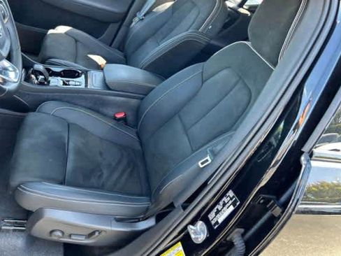 Used 2023 Volvo XC40 B5 Plus w/ Protection Package Premier AWD/4WD image 2