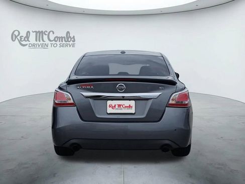 Used 2015 Nissan Altima 2.5 SL w/ Technology Package FWD image 4