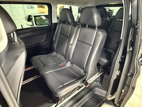 Used 2018 Mercedes-Benz Metris Passenger image 25