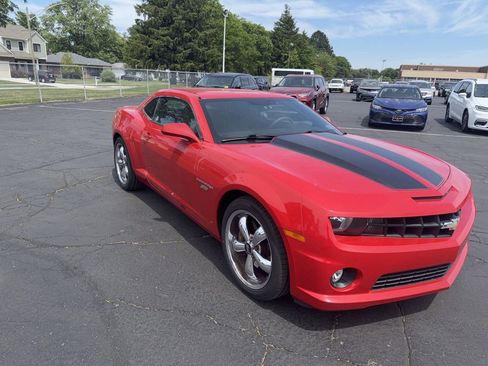 Used 2011 Chevrolet Camaro SS RWD image 4