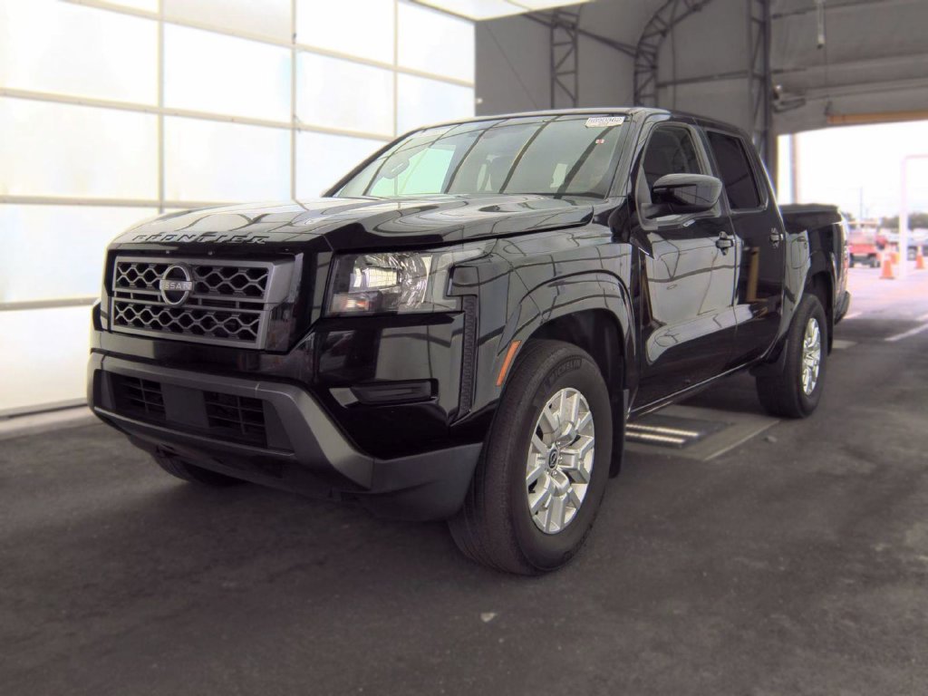 Certified 2022 Nissan Frontier SV RWD image 3