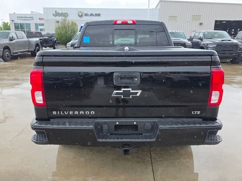 Used 2018 Chevrolet Silverado 1500 LTZ Z71 w/ LTZ Plus Package AWD/4WD image 4